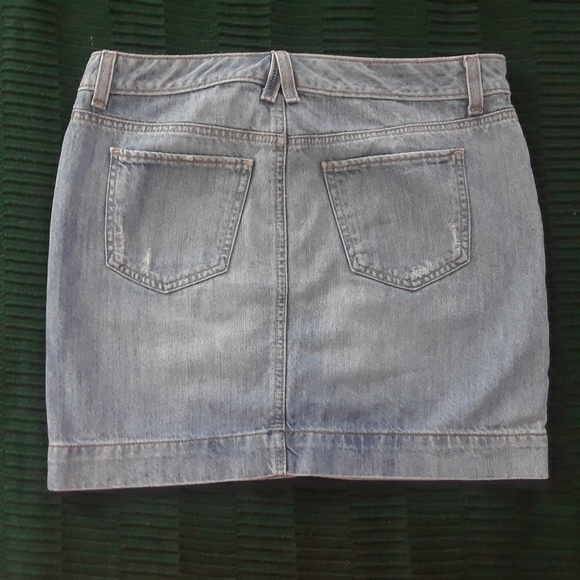 Tommy Hilfiger Denim Skirt Size 2 - Picture 2 of 3